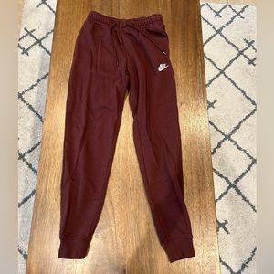Women’s Nike sweatpants
